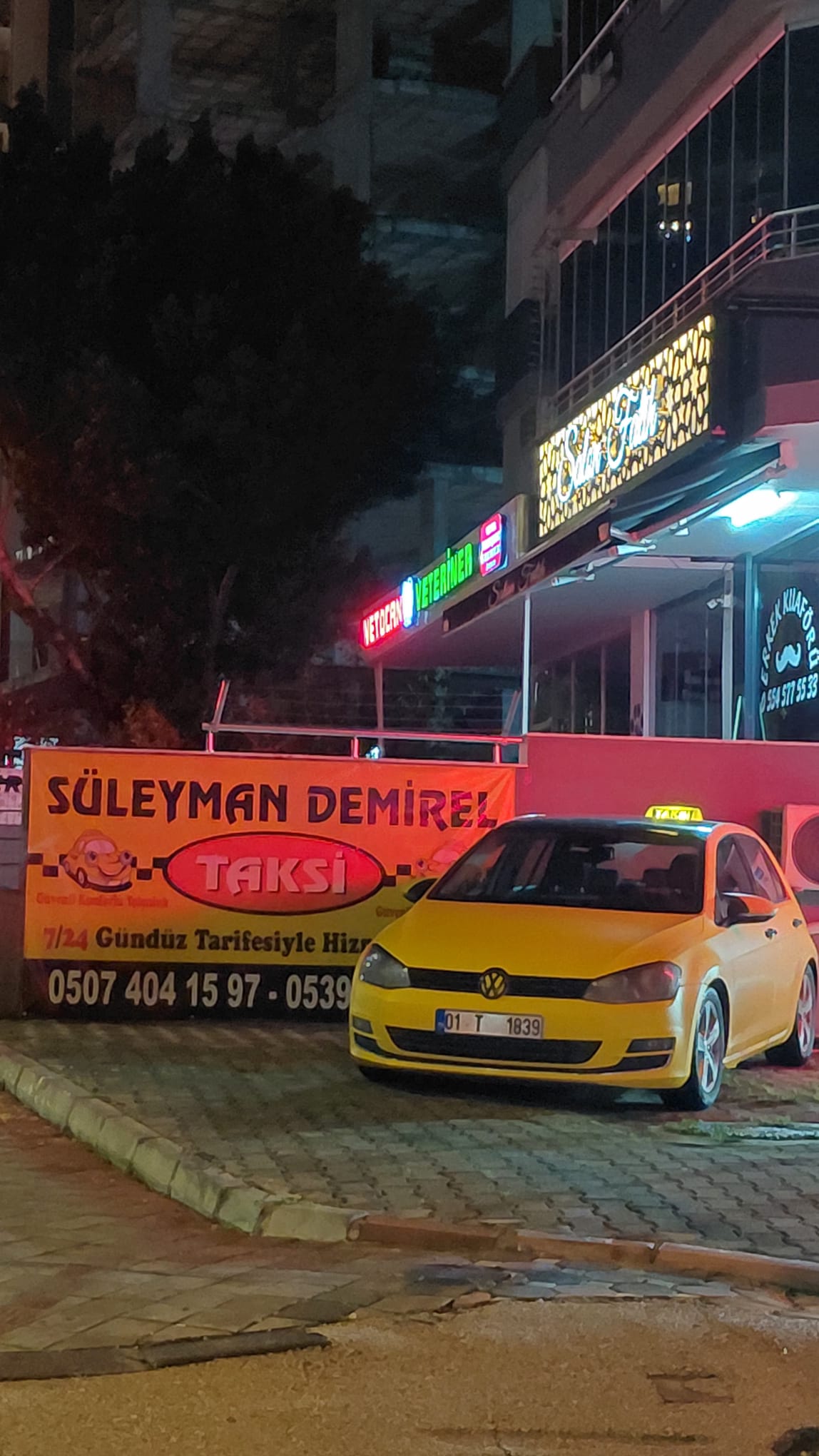 Süleyman Demirel Taksi durağı